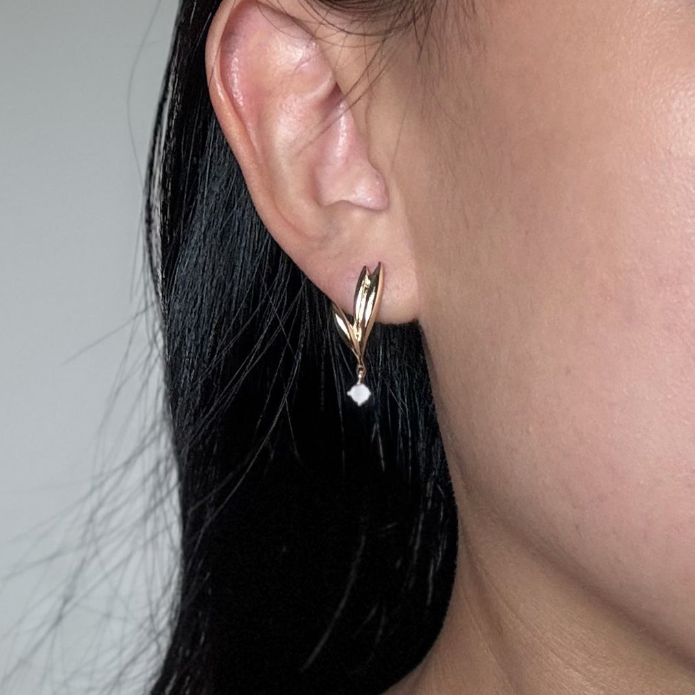 Lana (16k gold-plated) Dangly Studs