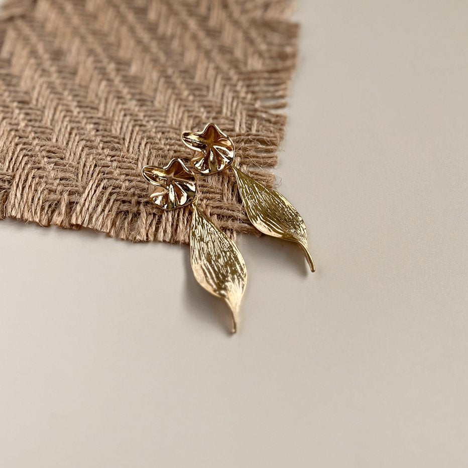 Cassia (16k gold-plated) Dangly Studs