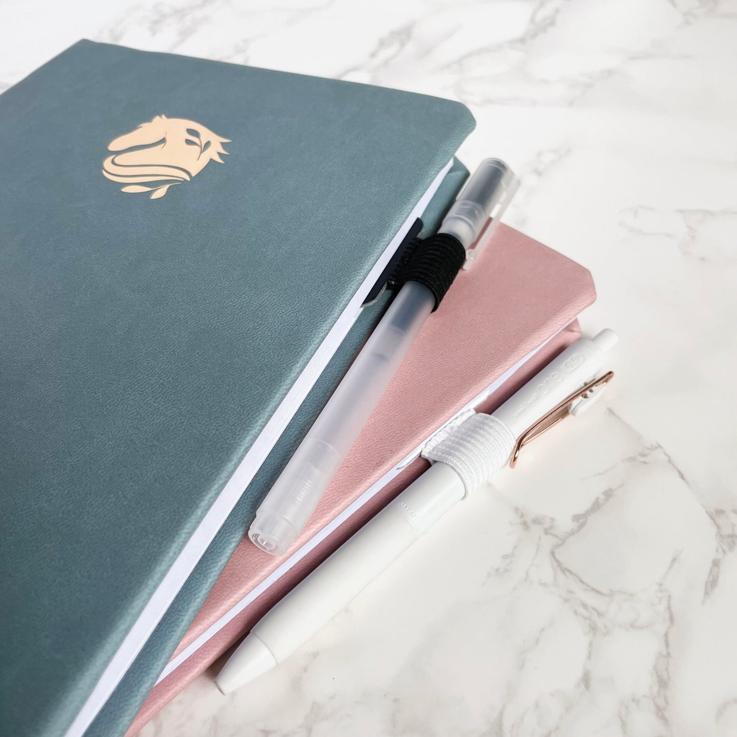 Mono | Pen Loop Holder