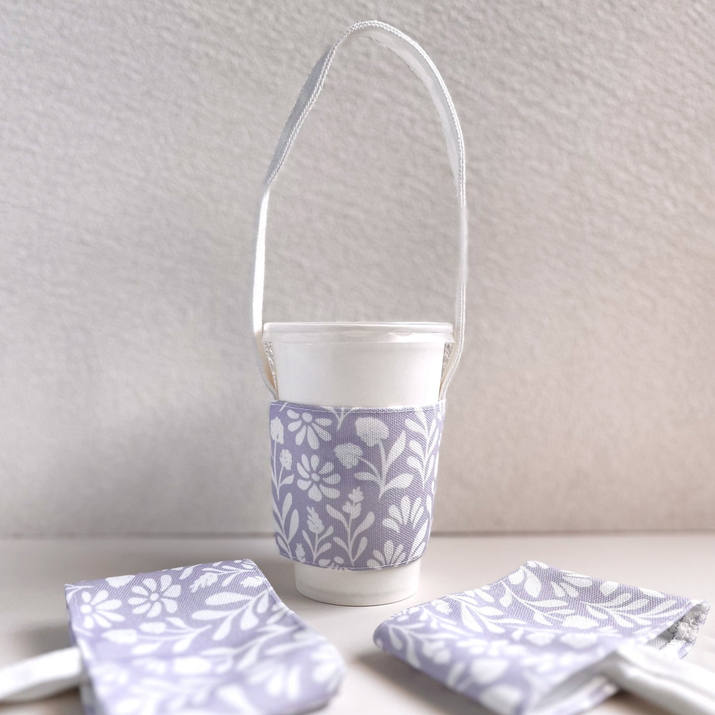 Lilac Cup Carrier