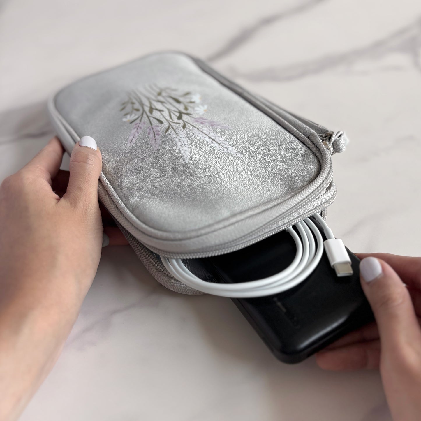 Country Meadows Travel Cable Organiser