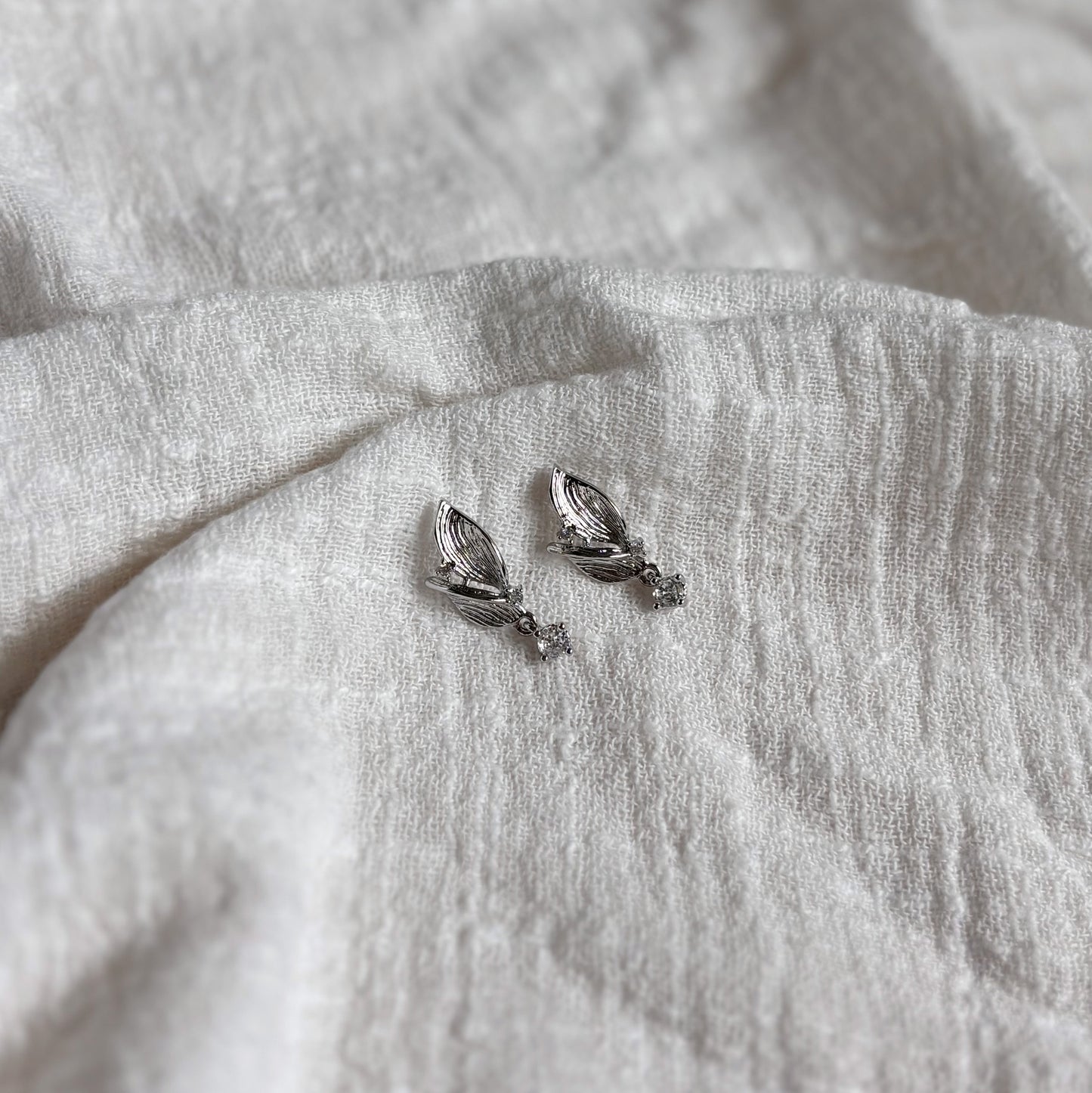 Kyla (925 silver) Dangly Studs