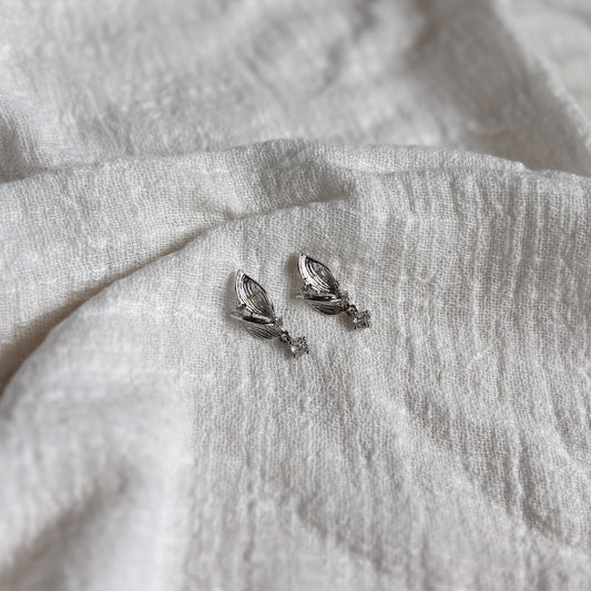 Kyla (925 silver) Dangly Studs