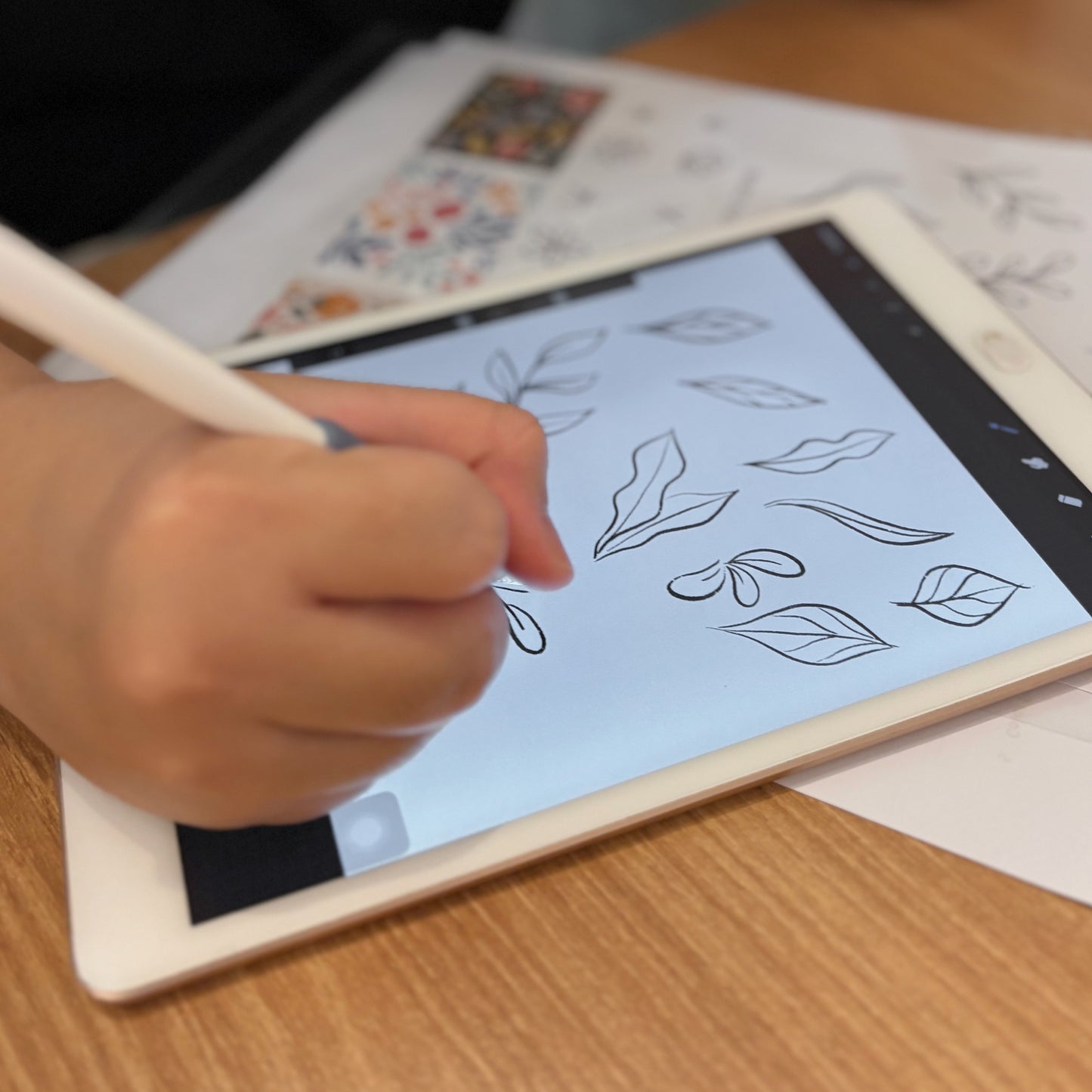 Design Your Own Bag with Procreate: Digital Art Jam for 2 (Mar 2025)