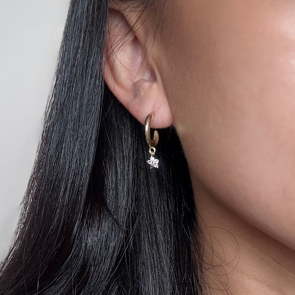 Seira (16k gold-plated) Dangly Hoops