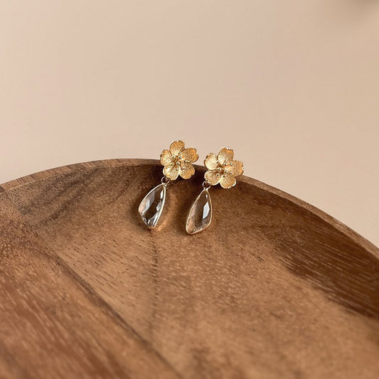 Sakura (16k gold-plated) Drop Studs