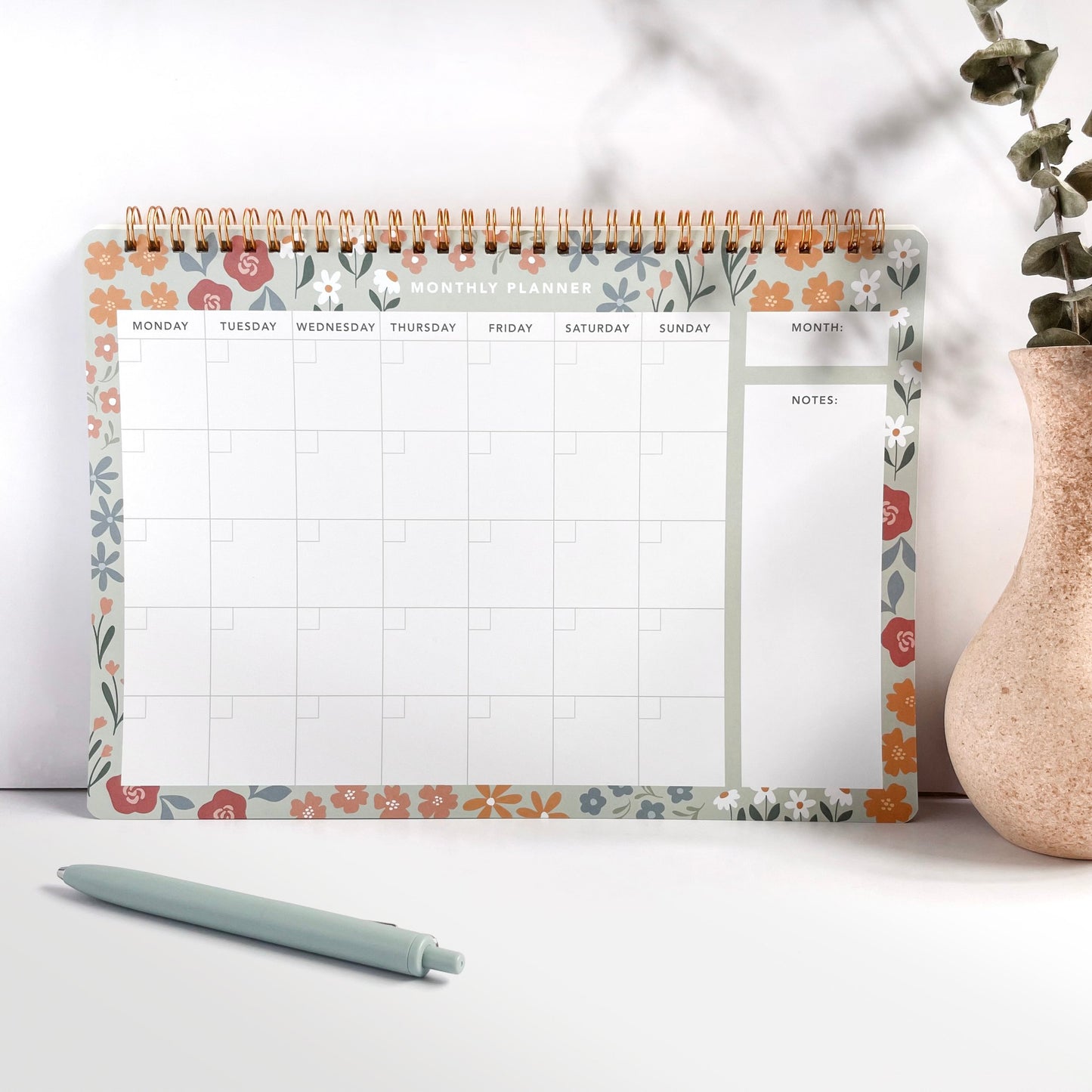 Spring Fields | Desktop Monthly Planner