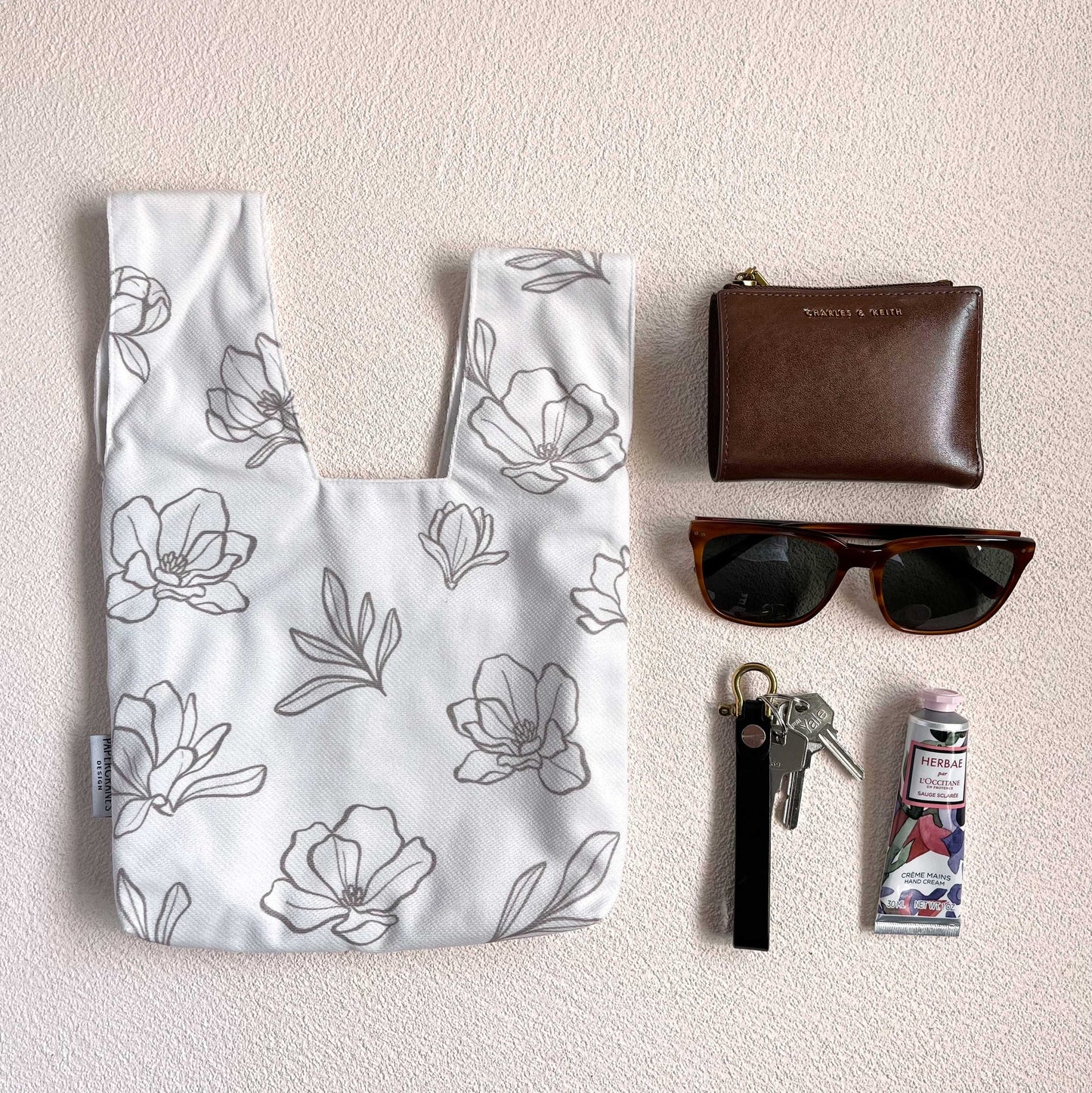 Magnolia Onigiri Wristlet