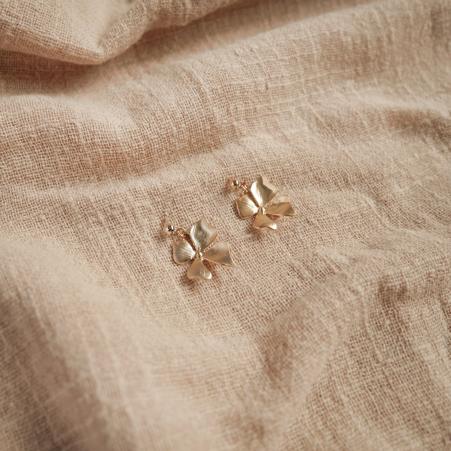 Orchid Floret (16k gold-plated) Studs